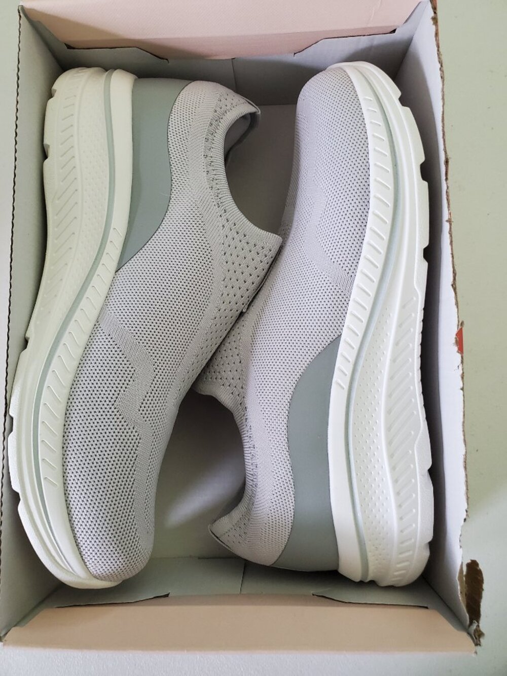 Walking Sneakers